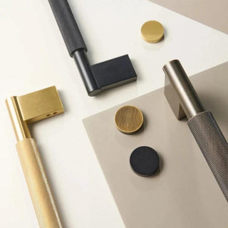 Knobs & Handles