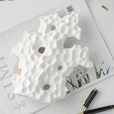 Dagmara Coral Statue