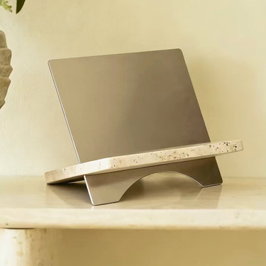 Alvise Bookend