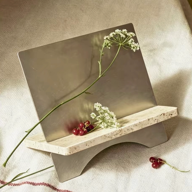 Alvise Bookend
