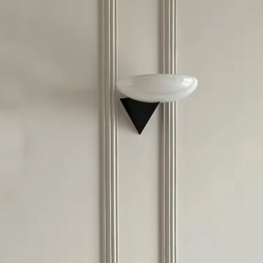 Livio Wall Lamp