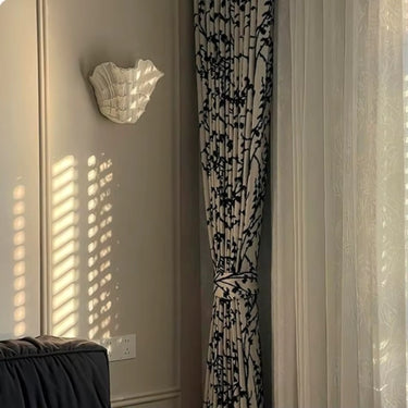 Nives Shell Wall Lamp