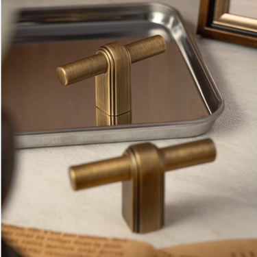 Ariadna Furniture Handle