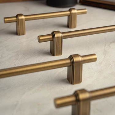 Ariadna Furniture Handle