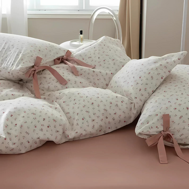 Belinda Bedding Set