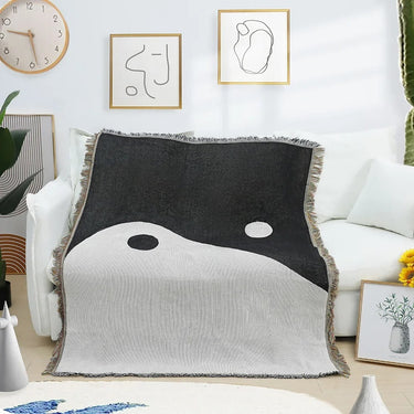 Ying Yang Throw blanket