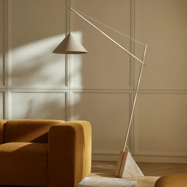 Delieh Floor Lamp