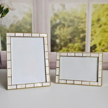 Herminia Photo Frame