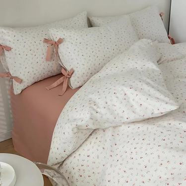 Belinda Bedding Set