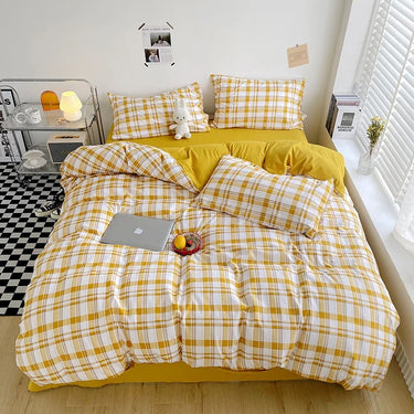Onelia Checkered & Stripped Bedding Set