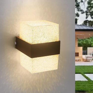 Éclat Outdoor Wall Light