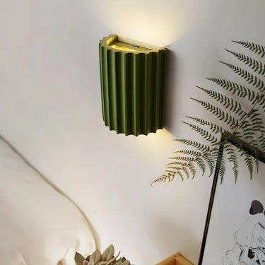 Lueur Wall Lamp