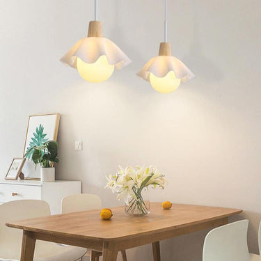 Wooden Flower Pendant Lamp