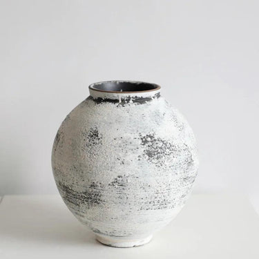 Zedebee Vase
