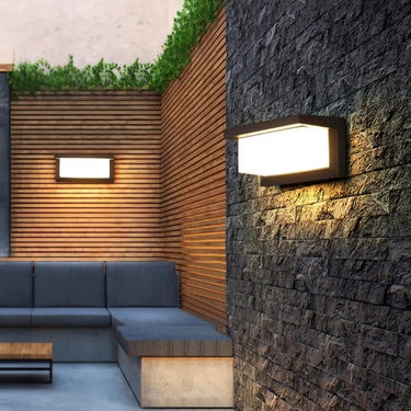 Aila Smart LED Wall Lamp