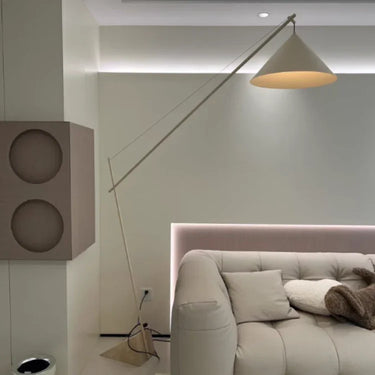 Delieh Floor Lamp