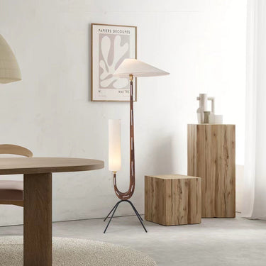 Varug Floor lamp