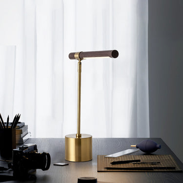 Ferro Desk Lamp
