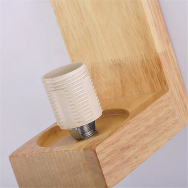Coloma Wall Lamp