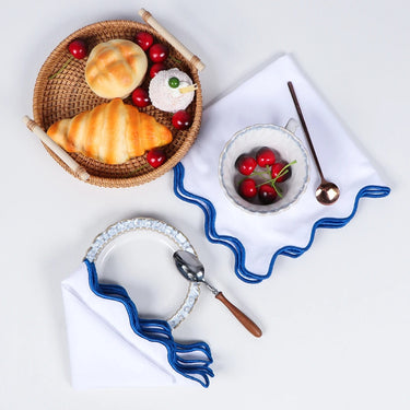 Meera Dinner Napkins (Set of 4)