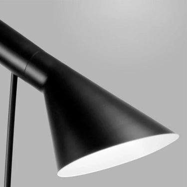 Nordisk Desk Lamp