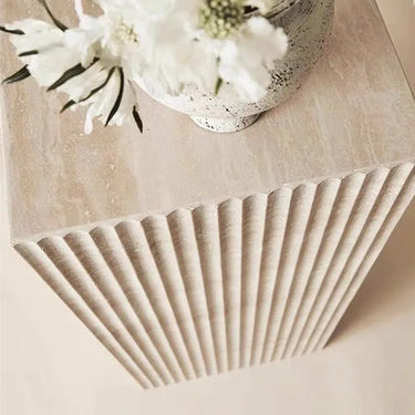 Nissa Vase Display Stand