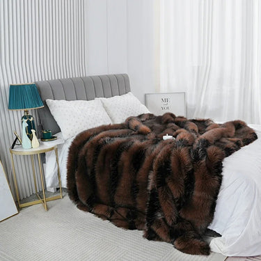 Ailany Faux Fur Blanket
