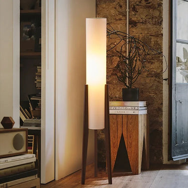 Valnøtt Floor Lamp