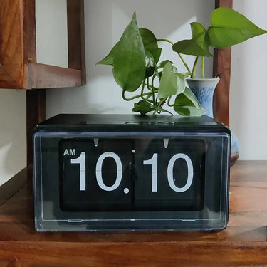 Vayda Retro Flip Clock