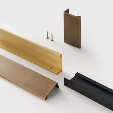 Kamala Lip Pull Handle