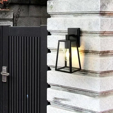 Nahomi Outdoor Wall Lamp