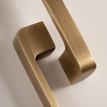 Lois Cabinet Handles
