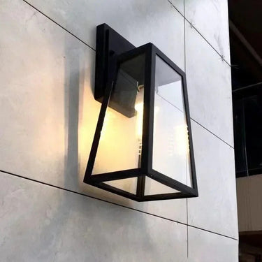Nahomi Outdoor Wall Lamp