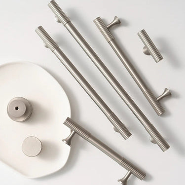 Reya Knobs