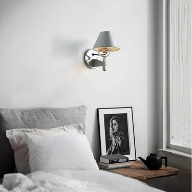 Jazmin Adjustable Wall Light