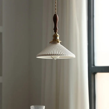 Amoura Adjustable Wall Lamp