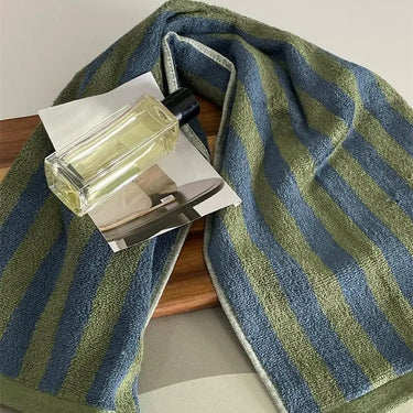 Retro Checkerboard & Stripe Bath Towel