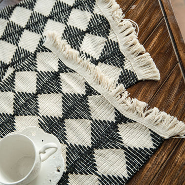 Diamond Tassel Woven Table Runner